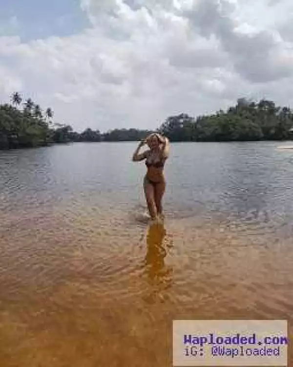 Photos: Sarah Ofili flaunts hot bod in tiny bikini
